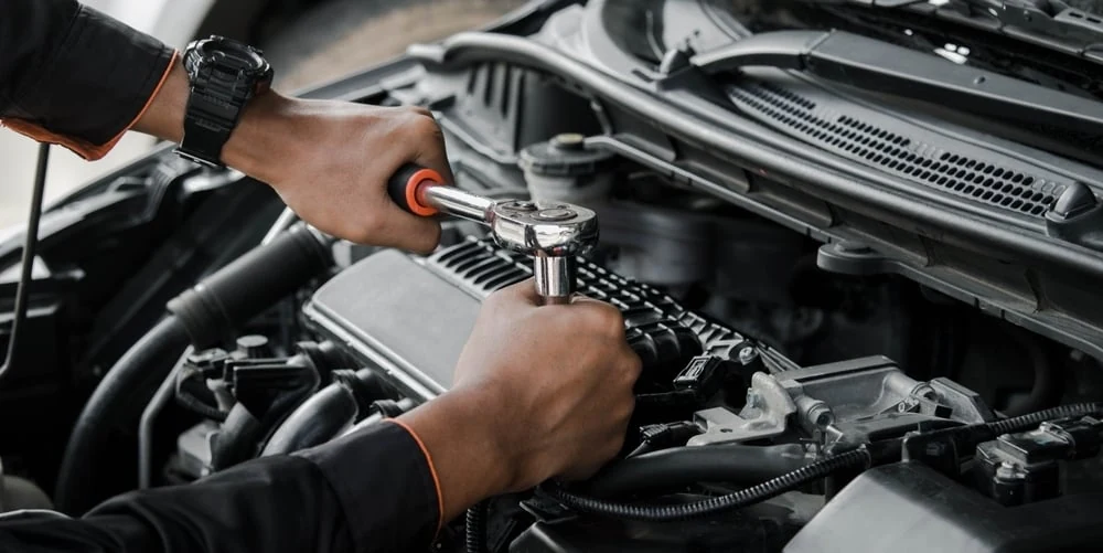 Everyone Says to Go Into the Trades to Make Good Money. This 48-Year-Old Auto Mechanic With Worn-Out Knees Is Looking for a Way Out