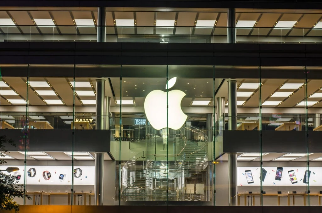 Tim Cook's Apple Exit, Congressman's $1 Million Apple Stock and More: This Week in Appleverse